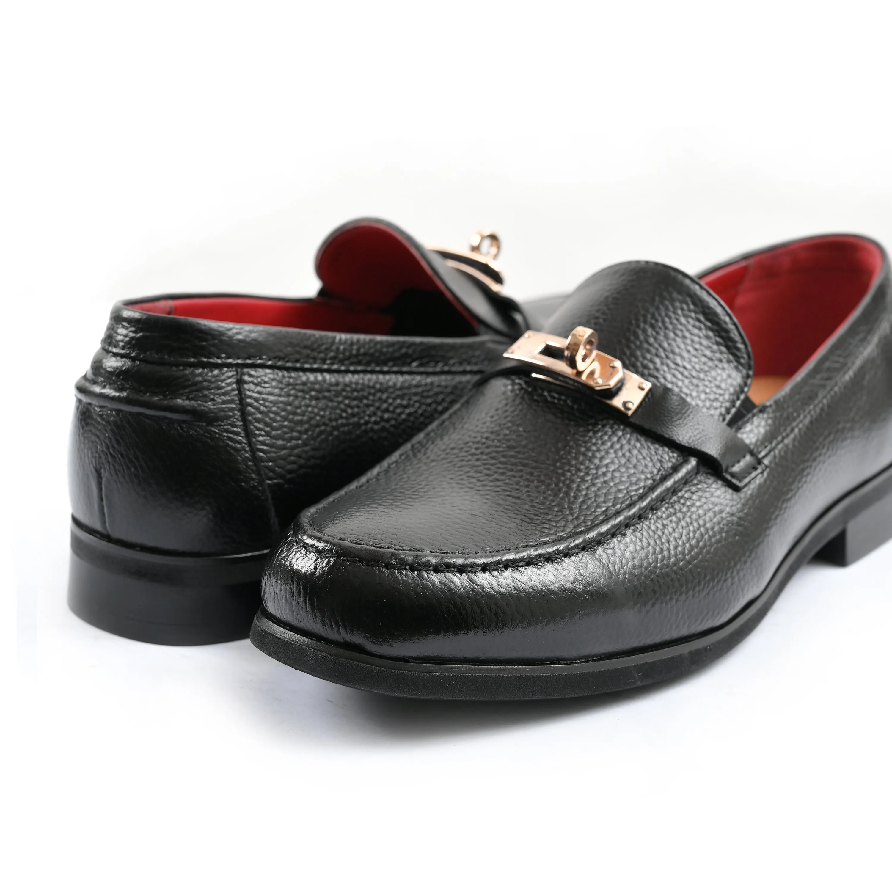 BLACK TEXTURED COMFY SHOES