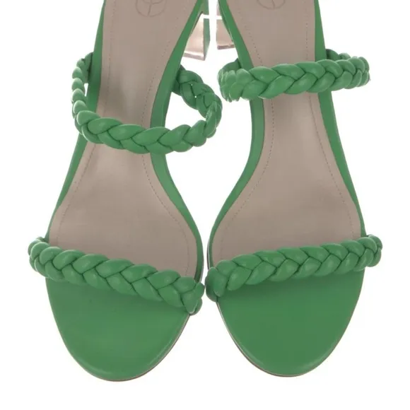 Braided green sandal Porte and Paire. Leather