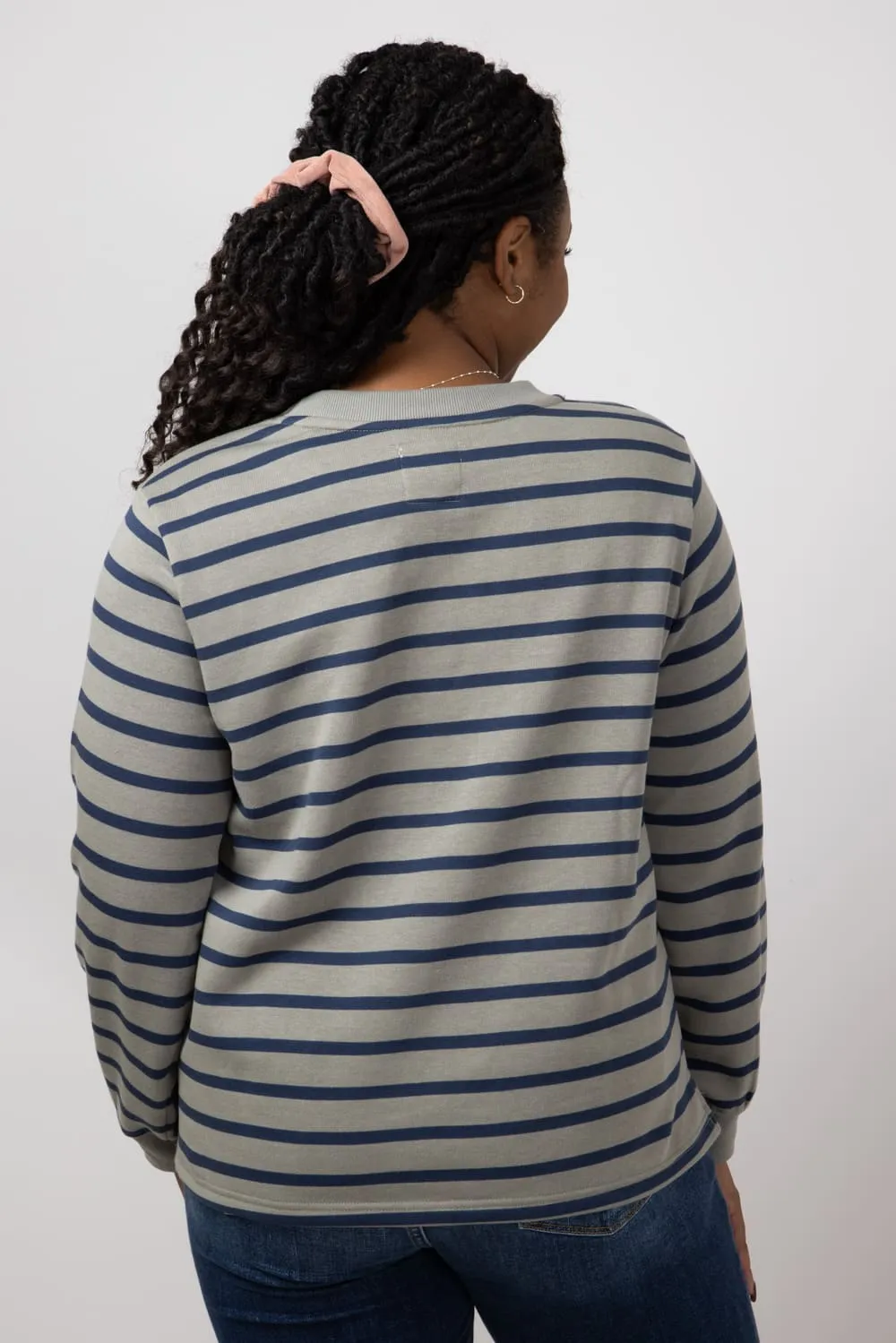 C&C California Bee Striped Lake Weekend Sweatshirt for Women in Vetiver | 89B02974T-Z331-VETIVER