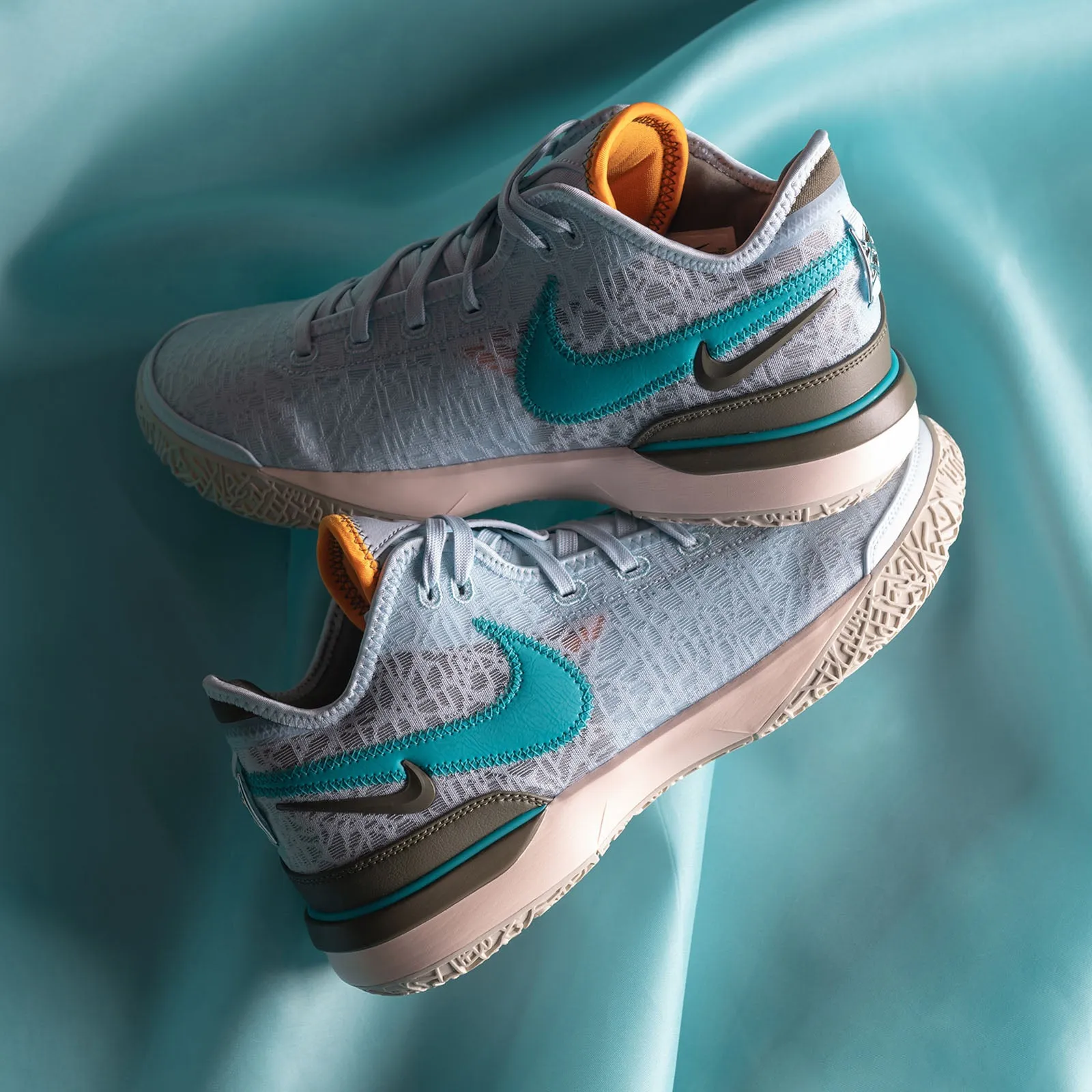 LeBron NXXT Gen - 'Blue Tint'