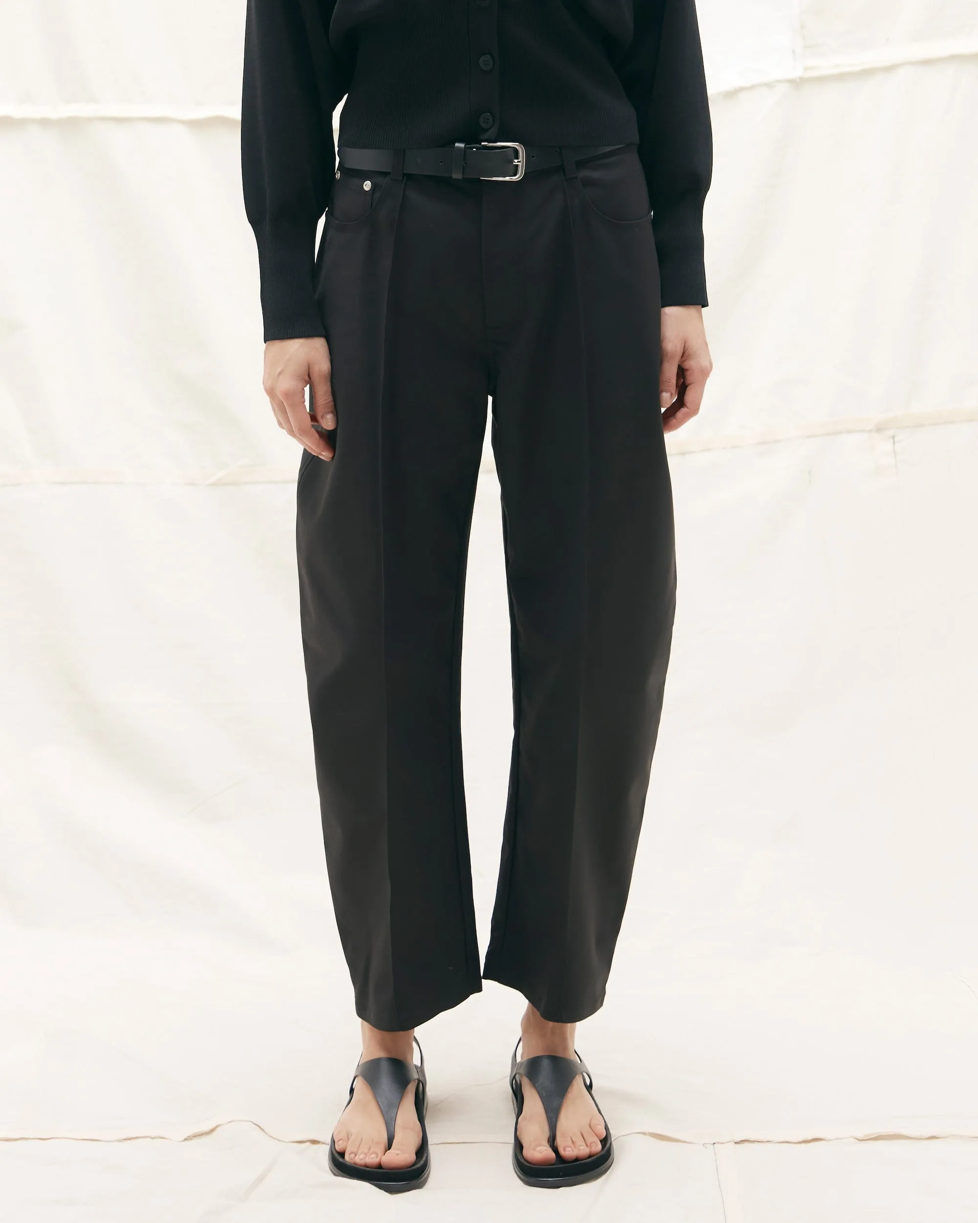 Lucy Pintuck Barrel-Leg Pant