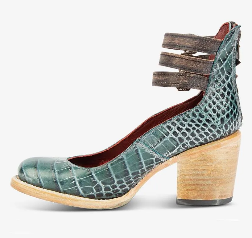 Nella | Timeless Vintage Pumps