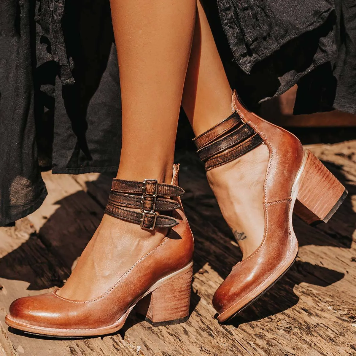 Nella | Timeless Vintage Pumps
