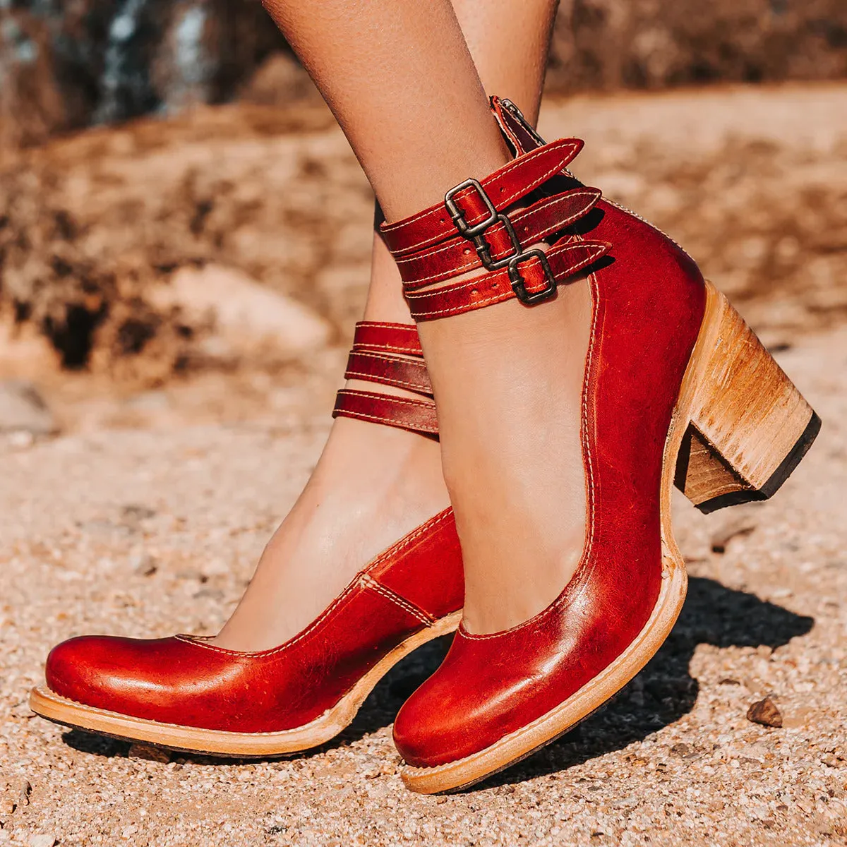 Nella | Timeless Vintage Pumps