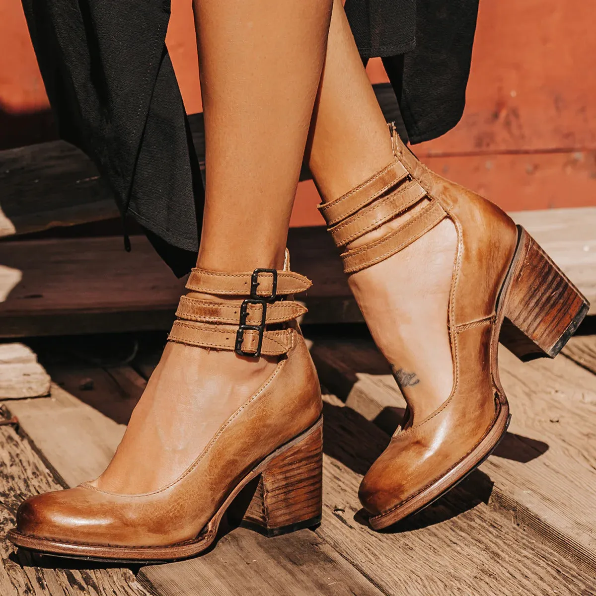 Nella | Timeless Vintage Pumps