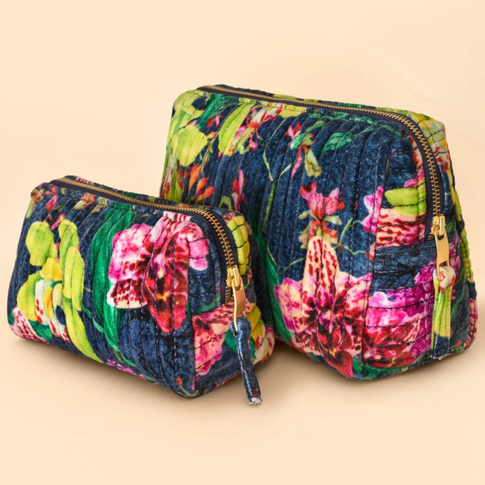 Powder Exotic Evening Quilted Printed Velvet Wash Bag
