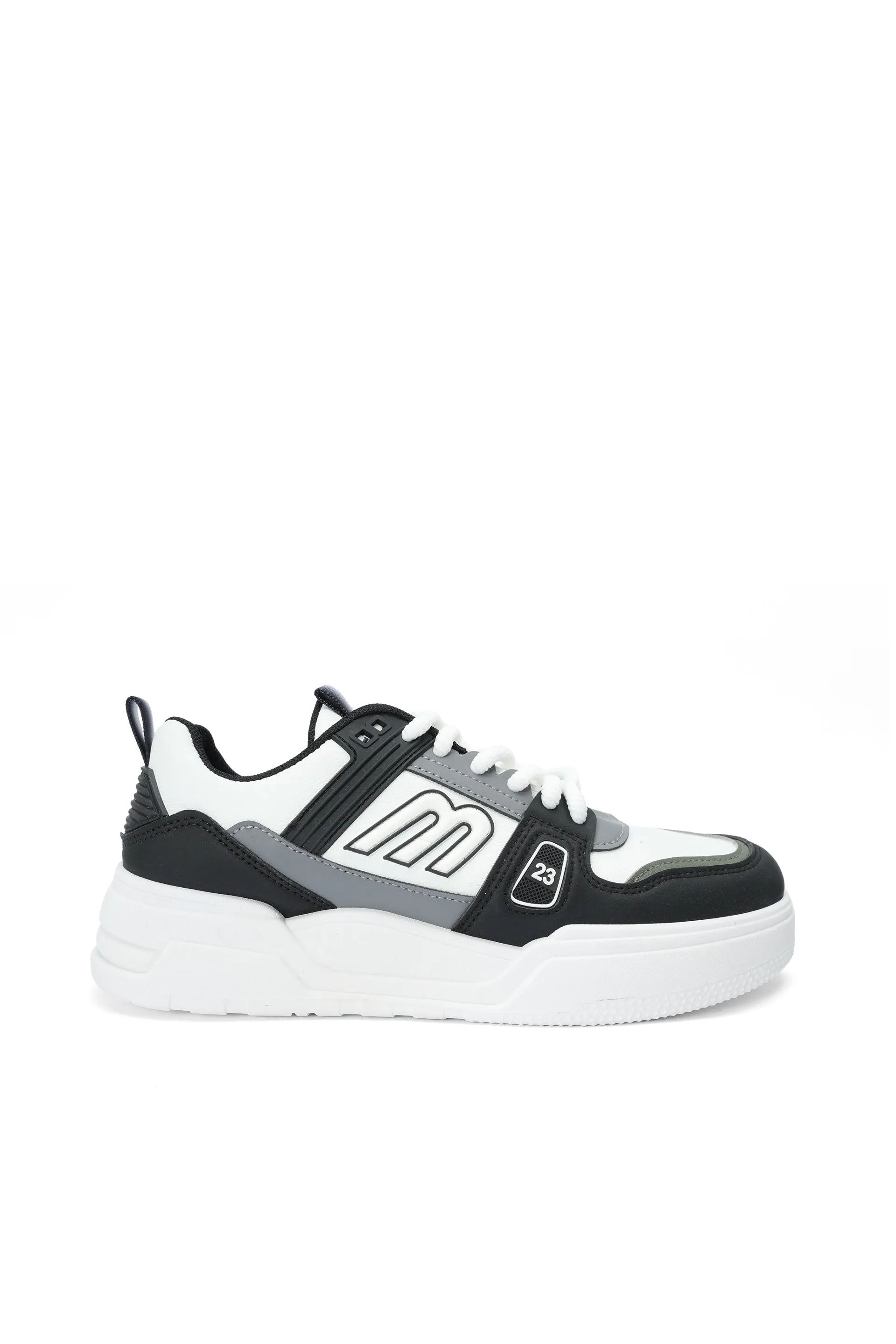 Premium Sneakers by UW