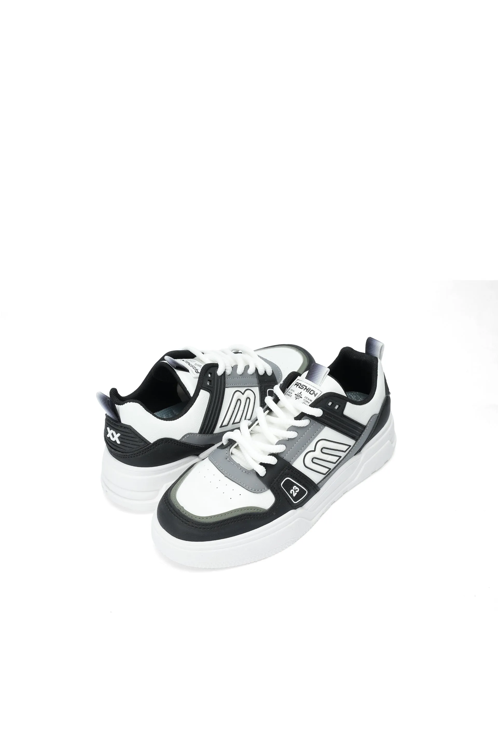 Premium Sneakers by UW