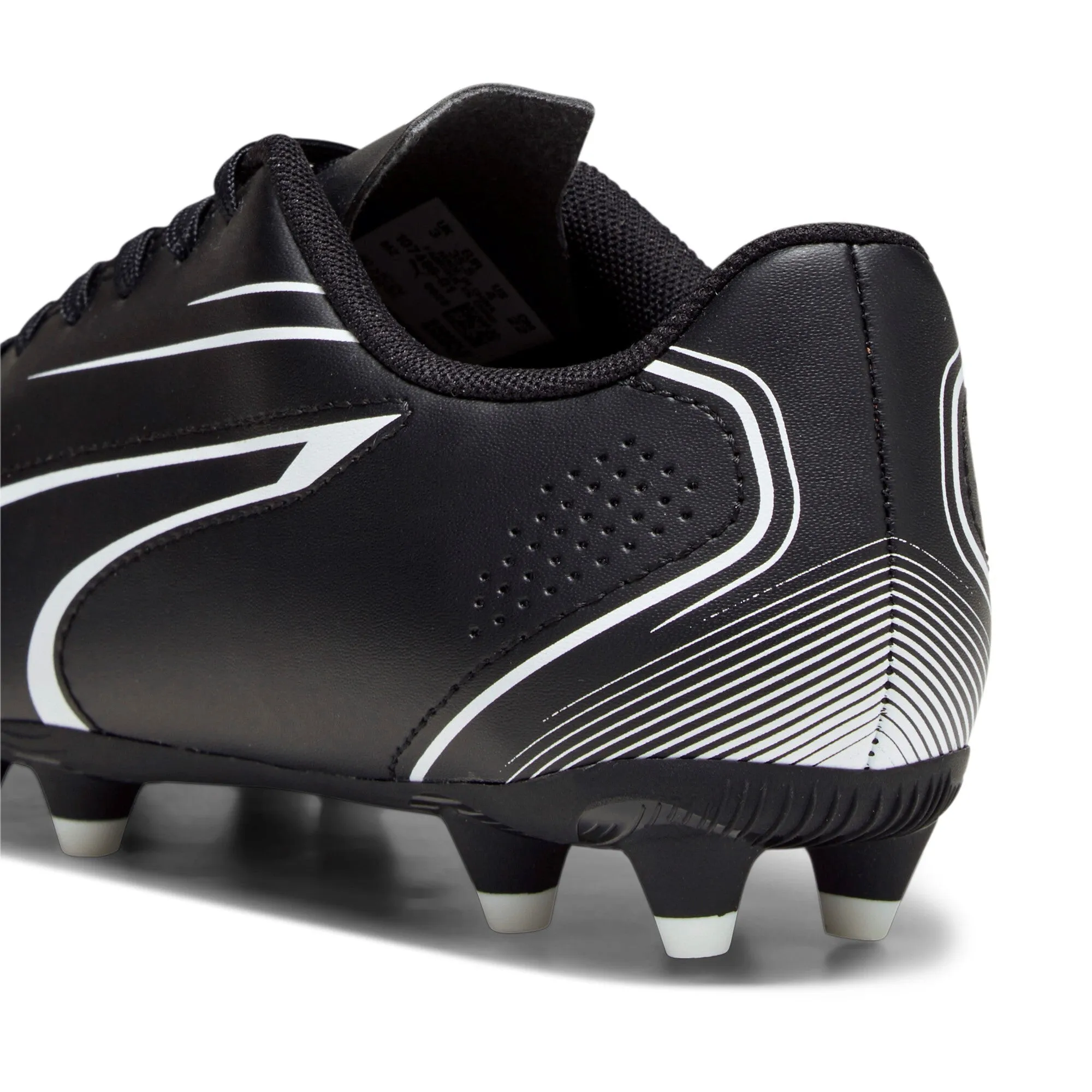 Puma Men's Vitoria Football Boots FG/AG - Black/White