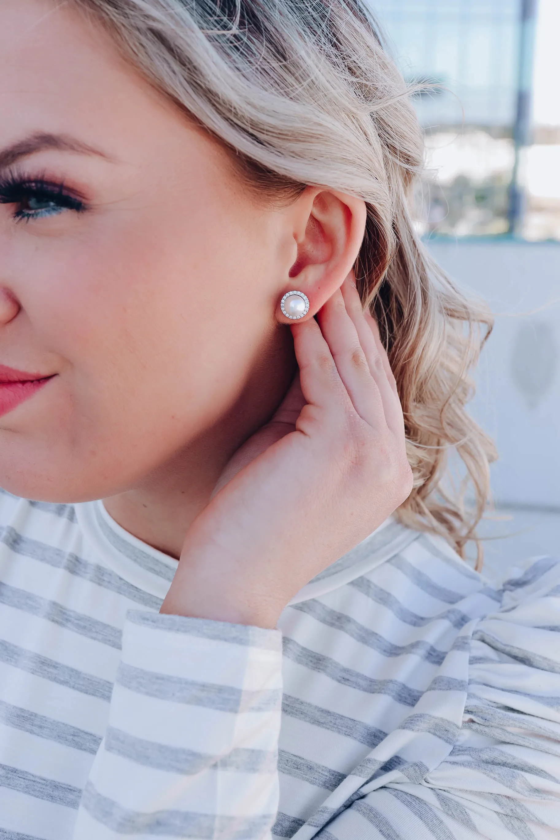 Robyn Earrings - White Gold