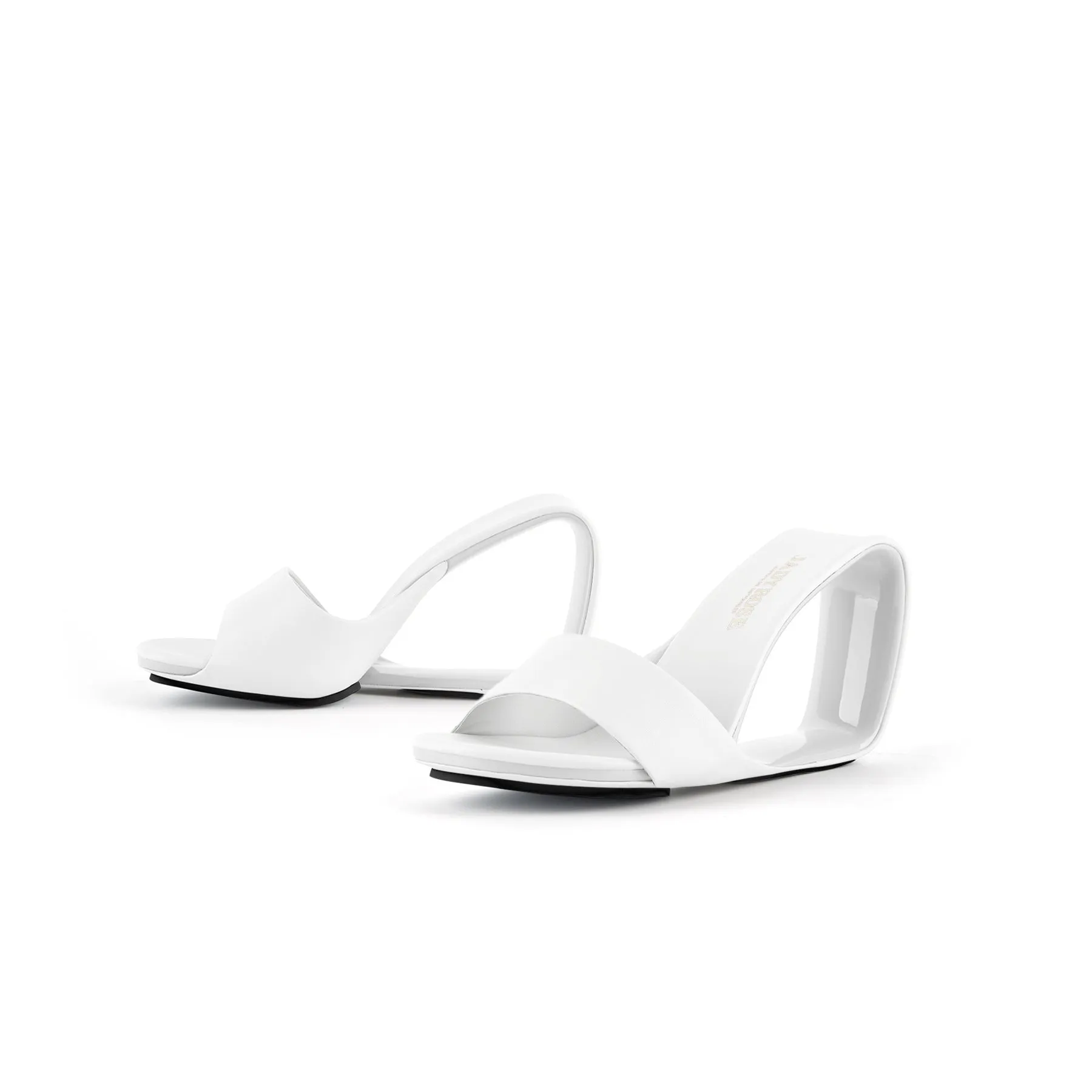 Set It Straight Leather Wedge Slide - White