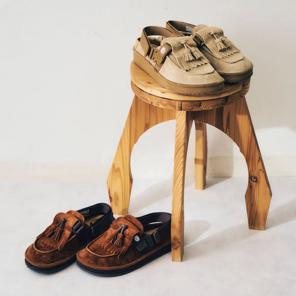 SHAKA 2way キルトタッセル ミュール サンダル MOC MULE TASSEL SUEDE [メンズ/レディース][2024 秋冬] SK-296