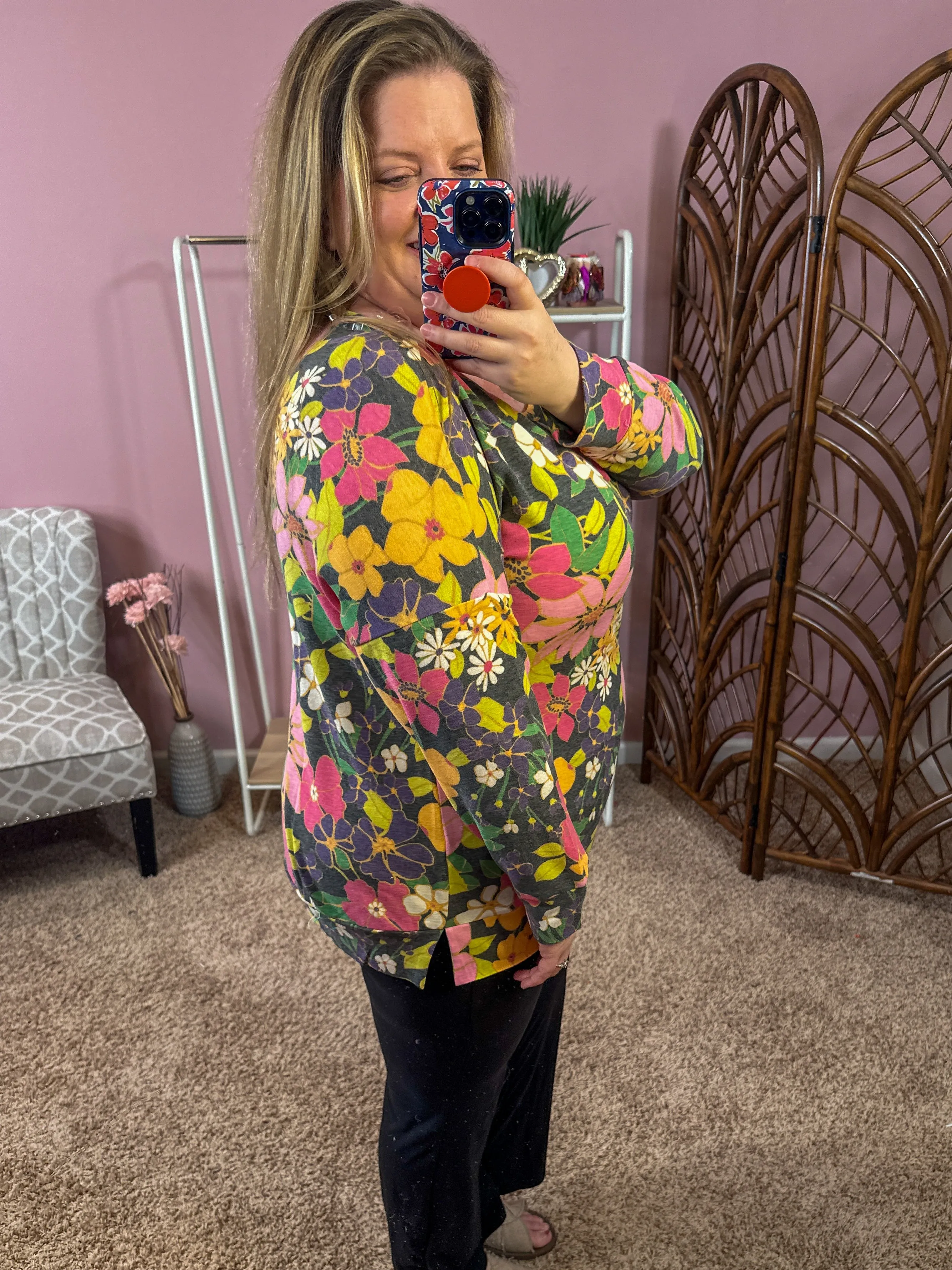 Take Me to the Weekend Pullover - Fab Floral