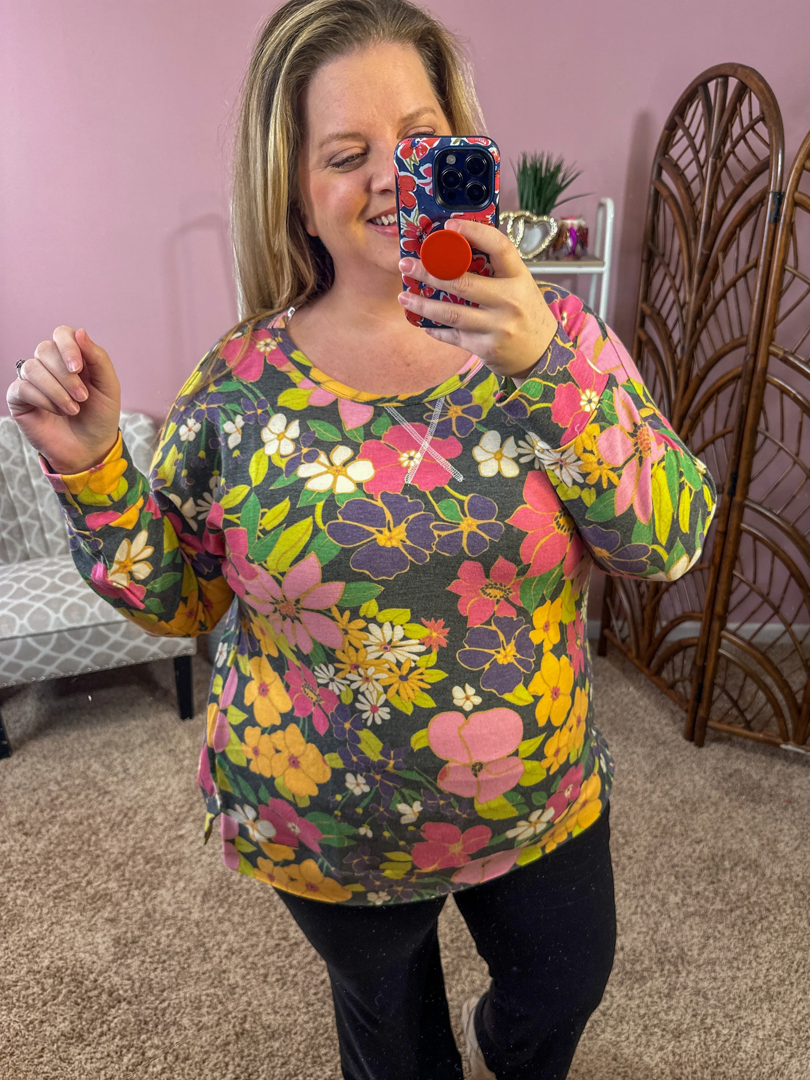 Take Me to the Weekend Pullover - Fab Floral