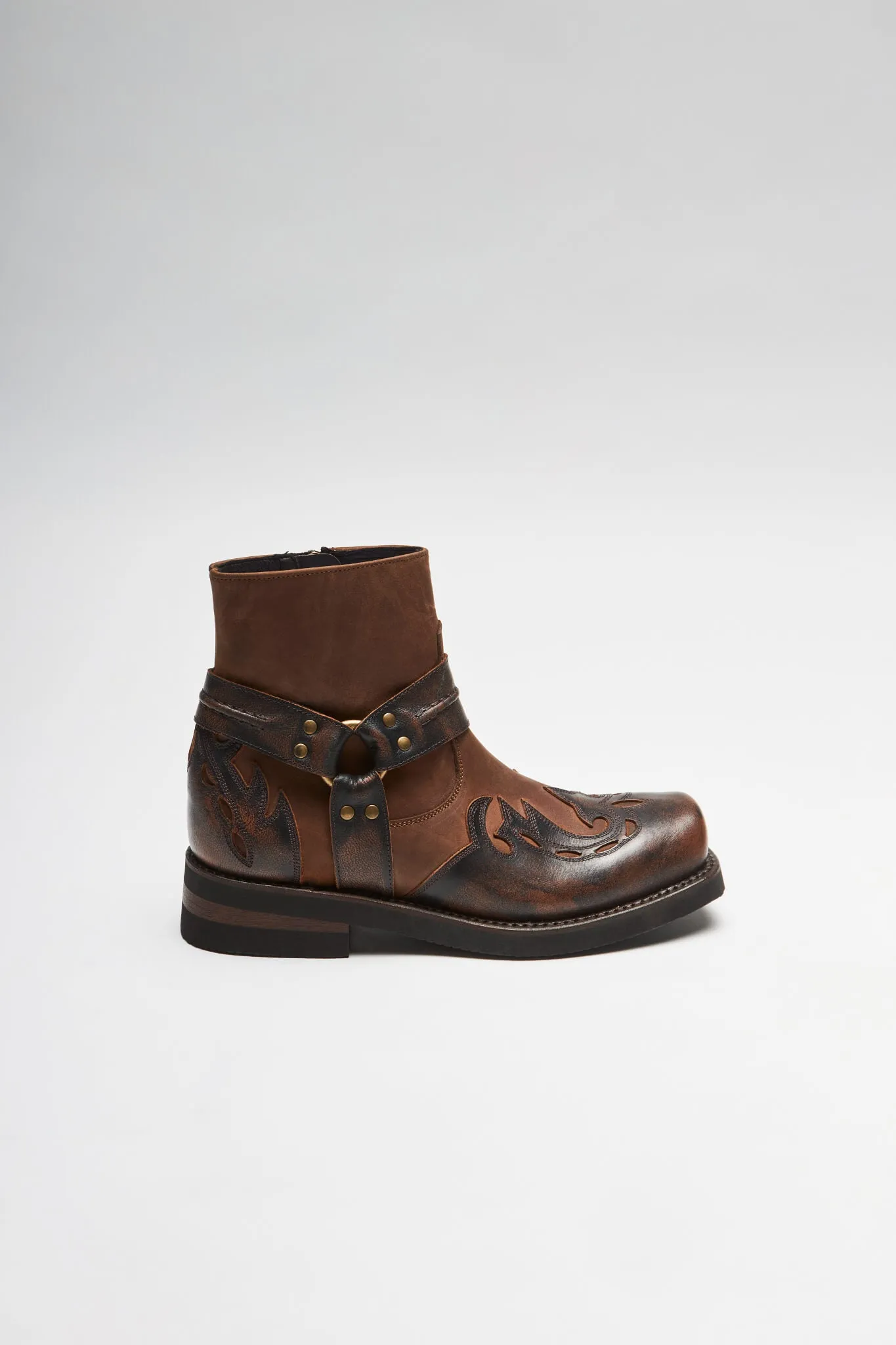 TAURO LOW GOMA Unisex Braun