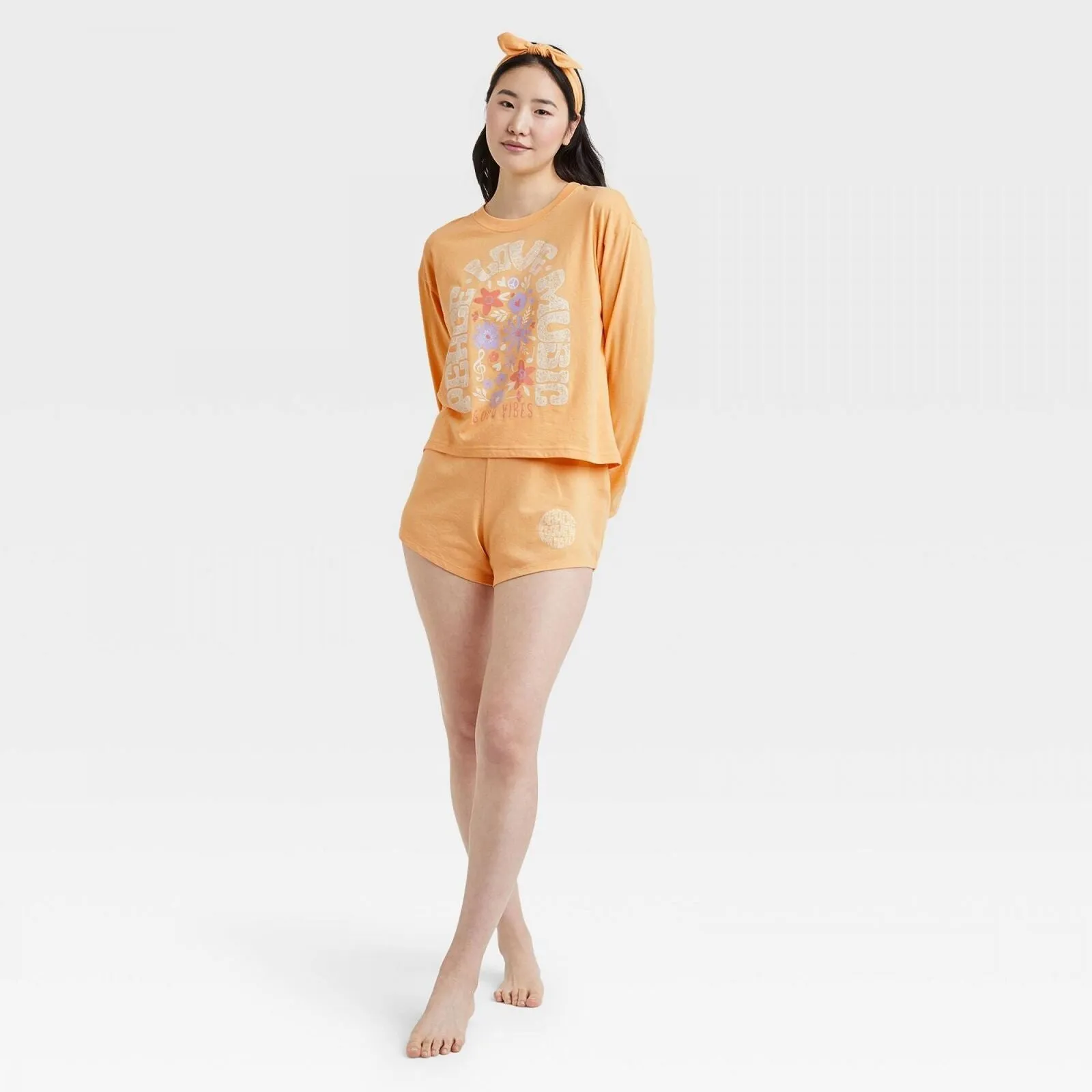 Weekend Soul Women's Peace Love Music Pajama Sleep Shirt 84156079 Yellow M