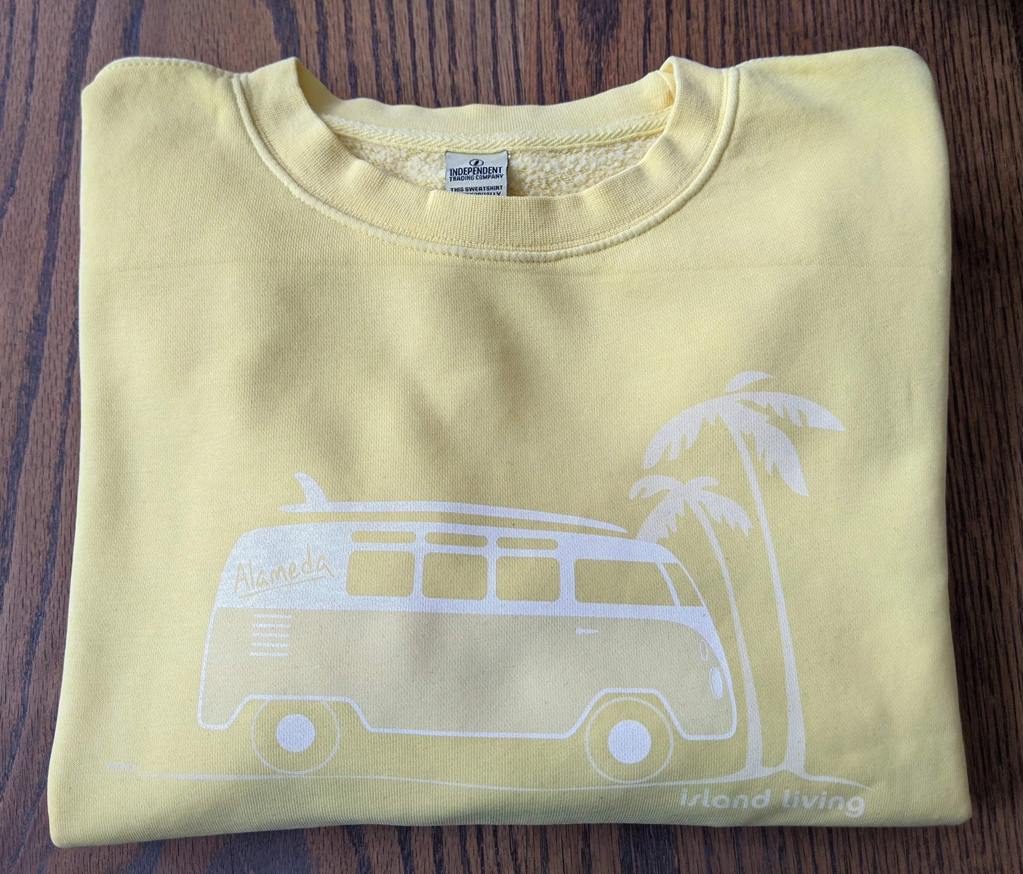 WKND EVERYDAY BUS PIGMENT DYED CREWNECK