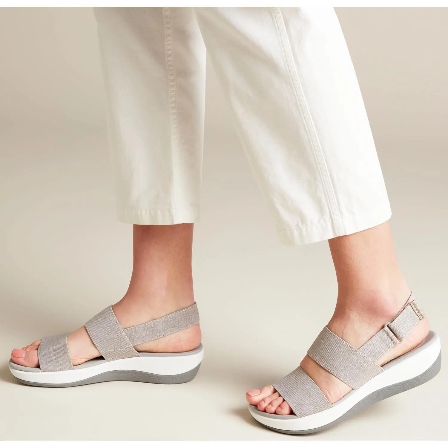 Women's Clarks Cloudsteppers Arla Jacory Sand Elastic Fabric